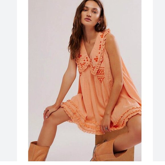 Free People Dresses & Skirts - FREE PEOPLE Love Again Sleeveless Ruffle Mini Dress size small